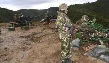 الجيش الجزائري يعلن تصفية إرهابي على الحدود مع تونس الجيش الجزائري يعلن تصفية إرهابي على الحدود مع تونس