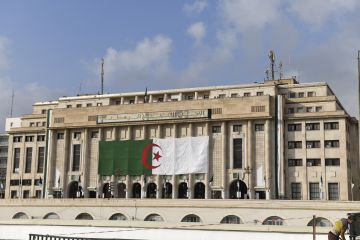 الجزائر.. مناقشة مشروع قانون لتجريد مواطنين من الجنسية الجزائر.. مناقشة مشروع قانون لتجريد مواطنين من الجنسية