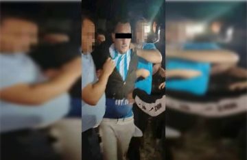 القبض على الوهراني بعد جريمة وحشية صادمة يشعل الانترنت في الجزائر (فيديو) القبض على الوهراني بعد جريمة وحشية صادمة يشعل الانترنت في الجزائر (فيديو)