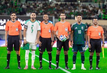 السعودية تتعرض لهزيمة مؤثرة على يد الجزائر قبل كأس العرب (فيديو) السعودية تتعرض لهزيمة مؤثرة على يد الجزائر قبل كأس العرب (فيديو)