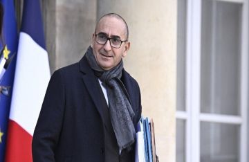 وزير الداخلية الفرنسي يتحدث عن فتح صفحة جديدة مع الجزائر.. ما علاقة صنصال؟ وزير الداخلية الفرنسي يتحدث عن فتح صفحة جديدة مع الجزائر.. ما علاقة صنصال؟