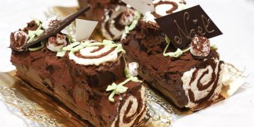 الجزائر.. حبس مسؤول منع بيع كعكة رأس السنة (صور)