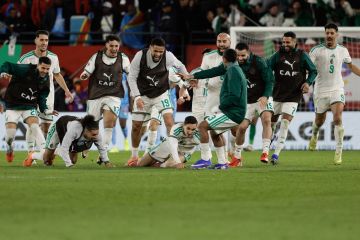 في الوقت القاتل .. الجزائر تهزم الكونغو الديمقراطية وتبلغ ربع نهائي كأس إفريقيا