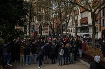 الجزائر وفرنسا... عراك سياسي مشحون بالقضايا المتشابكة