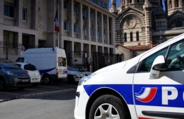 الشرطة الفرنسية تعتقل 10 أشخاص في جريمة قتل شقيق الناشط أمين كساسي