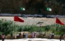 الجزائر تسلم الرباط 21 مواطنا مغربيا