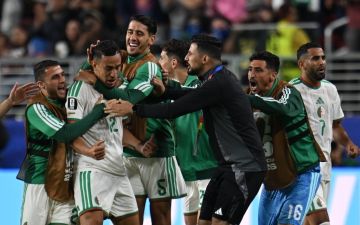 الجزائر تقلب الطاولة على الأردن وتفوز 2-1 في مونديال 2026 الجزائر تقلب الطاولة على الأردن وتفوز 2-1 في مونديال 2026