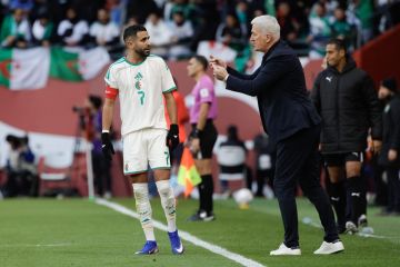 منتخب الجزائر يجدد عقد مدربه قبل انطلاق مونديال 2026.. إلى متى سيستمر؟ منتخب الجزائر يجدد عقد مدربه قبل انطلاق مونديال 2026.. إلى متى سيستمر؟