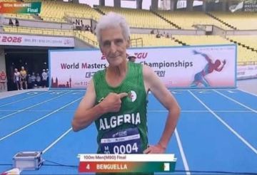 بعمر 92 عاما.. عبد القادر بن قلة يحصد فضية عالمية في السباق (فيديوهات) بعمر 92 عاما.. عبد القادر بن قلة يحصد فضية عالمية في السباق (فيديوهات)