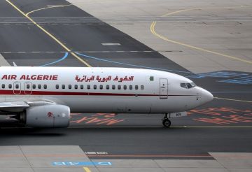 السفير الروسي: نعمل مع الجزائر على استئناف تسيير الرحلات الجوية المباشرة بين البلدين السفير الروسي: نعمل مع الجزائر على استئناف تسيير الرحلات الجوية المباشرة بين البلدين