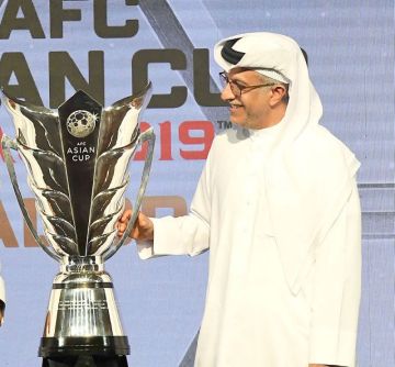 رئيس الاتحاد الآسيوي يشيد بجهود قطر لاستضافة كأس آسيا