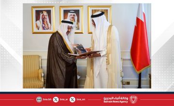 وزير الخارجية يستقبل الأمين العام المساعد ورئيس قطاع الشؤون العربية والأمن القومي بجامعة الدول العربية وزير الخارجية يستقبل الأمين العام المساعد ورئيس قطاع الشؤون العربية والأمن القومي بجامعة الدول العربية