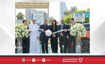 وزارة شؤون الكهرباء والماء تدشن خمس محطات فائقة السرعة لشحن المركبات الكهربائية وزارة شؤون الكهرباء والماء تدشن خمس محطات فائقة السرعة لشحن المركبات الكهربائية