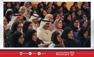 بحضور وزير التربية والتعليم وقيادة المايسترو الدكتور مبارك نجم.. طلبة المدارس الحكومية والخاصة يشهدون حفل أوركسترا البحرين الفيلهارمونية بحضور وزير التربية والتعليم وقيادة المايسترو الدكتور مبارك نجم.. طلبة المدارس الحكومية والخاصة يشهدون حفل أوركسترا البحرين الفيلهارمونية