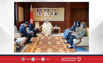 وزير الخارجية يستقبل سفير روسيا الاتحادية لدى مملكة البحرين