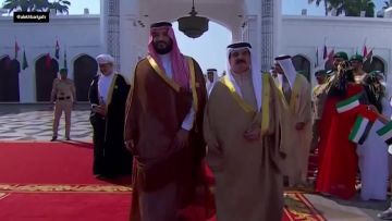 قمة البحرين: أمن الخليج واستقراره وحدة لا تتجزأ قمة البحرين: أمن الخليج واستقراره وحدة لا تتجزأ