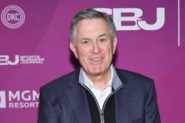 ترامب يعفو عن رئيس أوك.فيو السابق في قضية تزوير المناقصات ترامب يعفو عن رئيس أوك.فيو السابق في قضية تزوير المناقصات