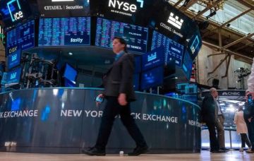 S P 500 يغلق على انخفاض مع استمرار ضغوط الذكاء الاصطناعي S P 500 يغلق على انخفاض مع استمرار ضغوط الذكاء الاصطناعي