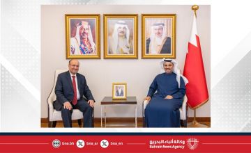 وزير الإعلام يستقبل السيد زهير توفيقي رئيس تحرير صحيفة البلاد