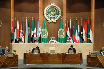 الجامعة العربية تعقد اجتماعا وزاريا طارئا لمناقشة الملفات الاقتصادية والاجتماعية الجامعة العربية تعقد اجتماعا وزاريا طارئا لمناقشة الملفات الاقتصادية والاجتماعية