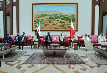 الرئيس السوري يصل إلى مملكة البحرين في زيارة رسمية (صور)