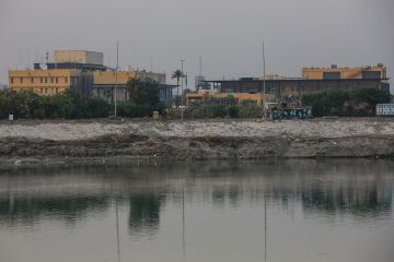 مسؤولان: واشنطن تستعد لإصدار أمر بمغادرة جميع الموظفين غير الأساسيين في سفارتها ببغداد