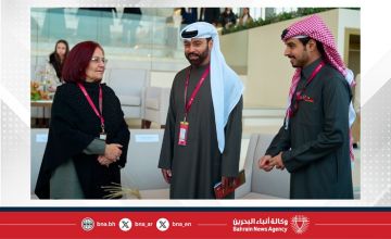 سمو الشيخ فيصل بن راشد يشهد السباق الخامس عشر للخيل