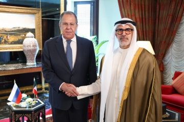 وزير الخارجية الروسي ونظيره الكويتي يؤكدان على ضرورة إيجاد سبل سريعة لتهدئة التوترات في المنطقة وزير الخارجية الروسي ونظيره الكويتي يؤكدان على ضرورة إيجاد سبل سريعة لتهدئة التوترات في المنطقة