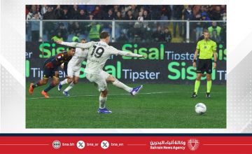 نابولي يخطف فوزًا دراميًا على جنوة ويقلص الفارق مع الصدارة