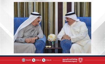 حاكم أم القيوين وولي عهده يستقبلان سفير مملكة البحرين لدى دولة الإمارات العربية المتحدة