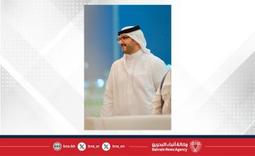 سمو الشيخ عيسى بن سلمان بن حمد يشهد منافسات السباق التاسع عشر للخيل على كؤوس مجموعة آل شريف وكراون إندستريز وسافرة