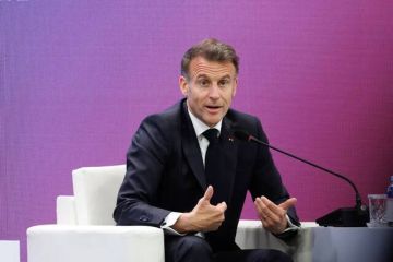 ماكرون يدعو لجبهة أوروبية موحدة لتقييد استخدام الشباب لوسائل التواصل ماكرون يدعو لجبهة أوروبية موحدة لتقييد استخدام الشباب لوسائل التواصل