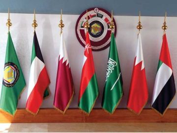 مجلس التعاون الخليجي: اعتداءات إيران على محطة براكة انتهاك سافر لقوانين حماية المنشآت النووية مجلس التعاون الخليجي: اعتداءات إيران على محطة براكة انتهاك سافر لقوانين حماية المنشآت النووية