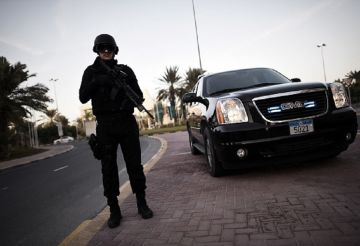 وزير خارجية الإمارات يعلق على توقيف تنظيم رئيسي مرتبط بالحرس الثوري في البحرين