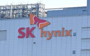 SK HYNIX تتجاوز سامسونج وتصبح الشركة الأعلى قيمة في كوريا SK HYNIX تتجاوز سامسونج وتصبح الشركة الأعلى قيمة في كوريا