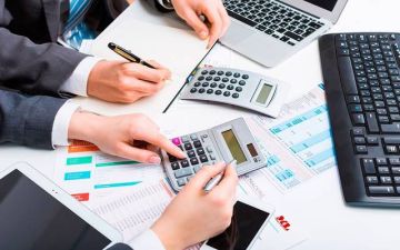 بنوك الكويت تعزز أرباحها الفصلية والنصفية بدعم التشغيل وتوسع الأصول بنوك الكويت تعزز أرباحها الفصلية والنصفية بدعم التشغيل وتوسع الأصول