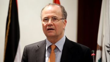 رئيس الوزراء الفلسطيني: برنامج التعافي في غزة بتكلفة 30 مليار دولار يبدأ فور وقف إطلاق النار رئيس الوزراء الفلسطيني: برنامج التعافي في غزة بتكلفة 30 مليار دولار يبدأ فور وقف إطلاق النار