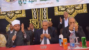 محافظ الغربية يشهد احتفالية المولد الأحمدي بمشاركة وزير الأوقاف محافظ الغربية يشهد احتفالية المولد الأحمدي بمشاركة وزير الأوقاف
