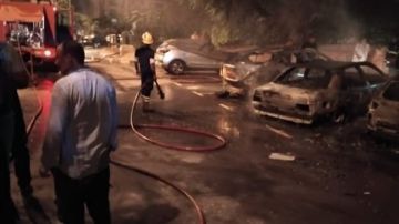 هزار يتحول إلى كارثة.. تفاصيل حريق عدد من السيارات في منطقة التجمع بالقاهرة