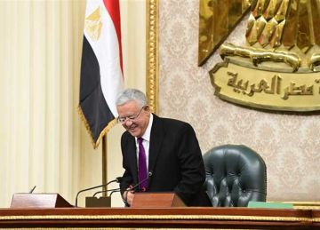  النواب يوافق على استقالة 4 معينين بـ الشيوخ .. وتصفيق حاد لـ جبالي بعد كلمته بالجلسة