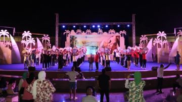 بروفا نهائية استعدادا لحفل افتتاح مهرجان أسوان تعامد الشمس غدا