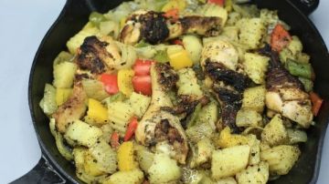 طريقة عمل دبابيس الدجاج بالبطاطس والثوم