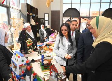 وزيرة التضامن ومحافظ جنوب سيناء يتفقدان القرية التراثية بشرم الشيخ وزيرة التضامن ومحافظ جنوب سيناء يتفقدان القرية التراثية بشرم الشيخ