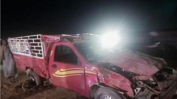 الصور الأولى لحادث انقلاب سيارة بالطريق الصحراوى الغربى أسوان القاهرة الصور الأولى لحادث انقلاب سيارة بالطريق الصحراوى الغربى أسوان القاهرة