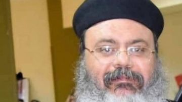 تفاصيل وصور في واقعة مفجعة.. وفاة القس دميان وليم راعي دير القديسين بالأقصر