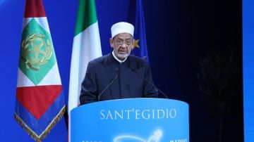 شيخ الأزهر من قمة روما للسلام: لا سلام في الشرق الأوسط دون إقامة الدولة الفلسطينية المستقلة شيخ الأزهر من قمة روما للسلام: لا سلام في الشرق الأوسط دون إقامة الدولة الفلسطينية المستقلة