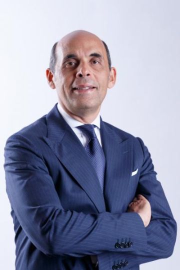 طارق فايد: تطوير البنية التحتية التكنولوجية يعد أحد المحاور الرئيسية لدعم استدامة القطاع المصرفي طارق فايد: تطوير البنية التحتية التكنولوجية يعد أحد المحاور الرئيسية لدعم استدامة القطاع المصرفي