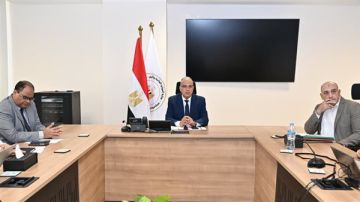 لضمان الاحتياجات المائية.. وزير الري يتابع تنفيذ المشروع القومي لضبط النيل لضمان الاحتياجات المائية.. وزير الري يتابع تنفيذ المشروع القومي لضبط النيل