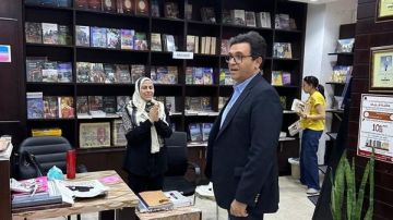 وزير الثقافة يوجه بإطلاق صالون ثقافي دوري وحفلات توقيع بمكتبة شريف
