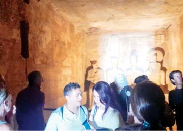 أبوسمبل تستعد لاستقبال الآلاف لمشاهدة ظاهرة تعامد الشمس على وجه تمثال رمسيس  أبوسمبل تستعد لاستقبال الآلاف لمشاهدة ظاهرة تعامد الشمس على وجه تمثال رمسيس